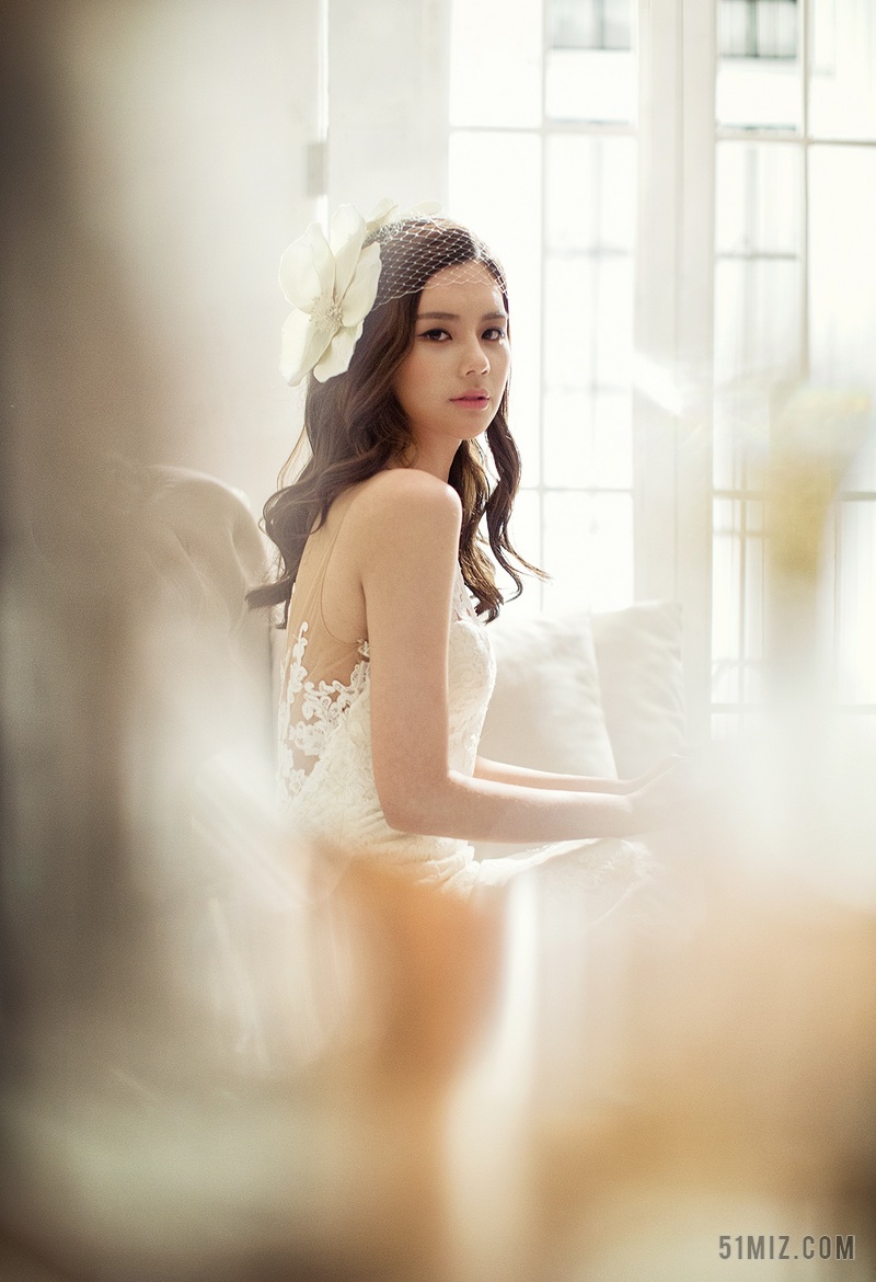 面纱美女