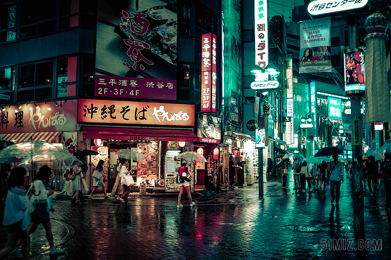 夜晚日本的街道背景图片