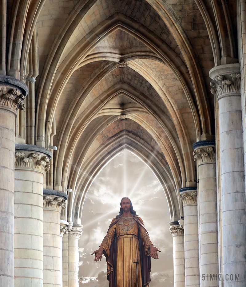 教堂走廊里的耶稣背景图片