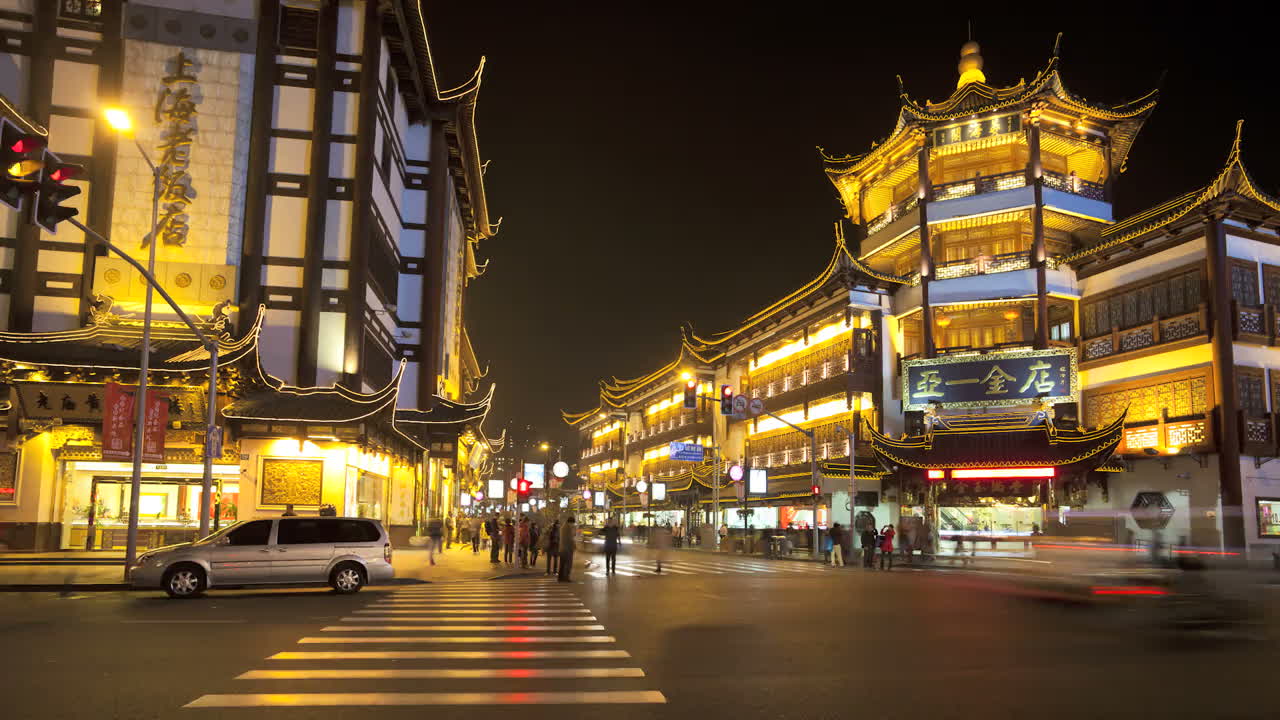 中国上海南京步行街夜景实拍短片视频素材
