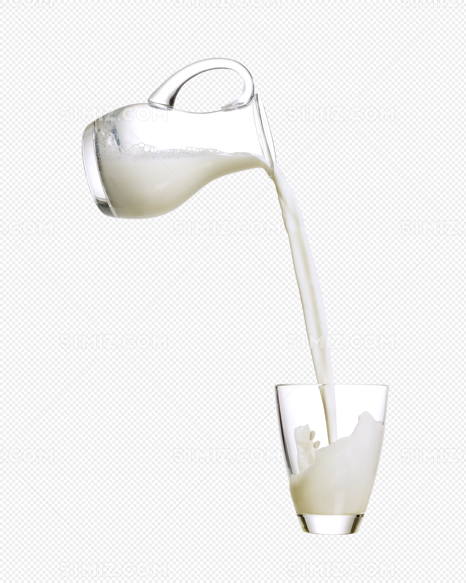 乳白色的牛奶泼溅在空中向四周扩散