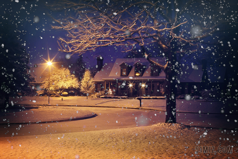 紫色廣告唯美下雪的夜晚戶外背景圖片