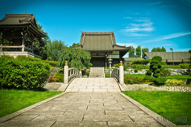 建筑宁静的日本神庙背景图片