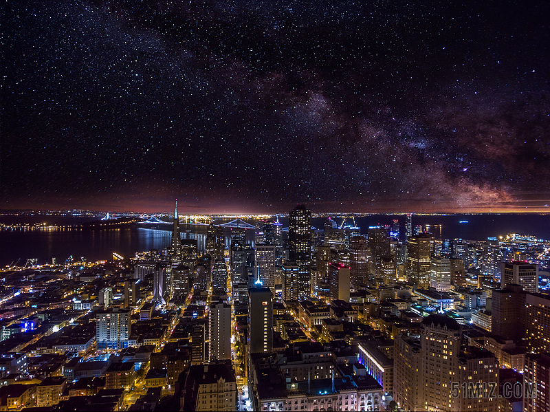 城市夜晚星空图片真实图片