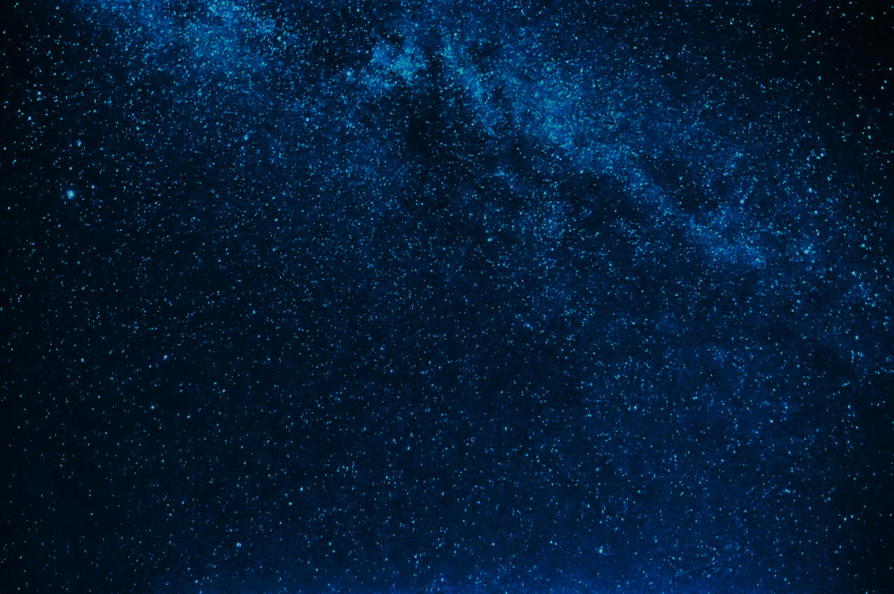 银河系暗蓝色的夜空与大量的星星图片下载 觅知网